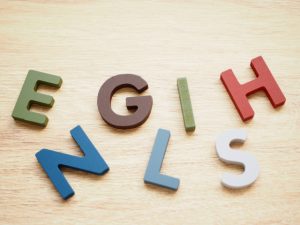 ENGLISHのカラフルなアルファベット